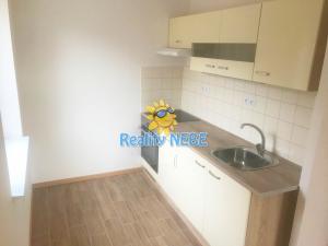 Pronájem bytu 2+kk, Praha - Smíchov, U Demartinky, 50 m2