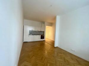 Pronájem bytu 2+kk, Praha - Žižkov, Křišťanova, 49 m2