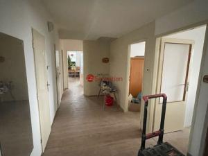 Pronájem bytu 3+1, Praha - Dejvice, Evropská, 100 m2