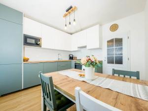 Prodej bytu 3+1, Praha - Letňany, Křivoklátská, 65 m2