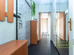 Pronájem bytu 3+kk, Praha - Kobylisy, Košťálkova, 66 m2