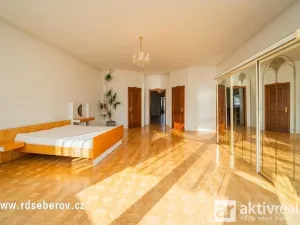 Prodej obchodního prostoru, Praha - Šeberov, K Hrnčířům, 1093 m2