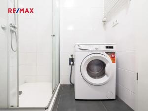 Prodej bytu 1+kk, Praha - Libeň, Novovysočanská, 27 m2