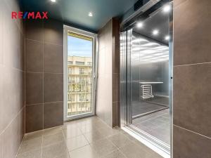 Prodej bytu 1+kk, Praha - Libeň, Novovysočanská, 27 m2