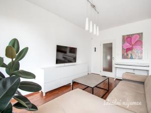 Pronájem bytu 2+kk, Praha - Pitkovice, K dálnici, 70 m2