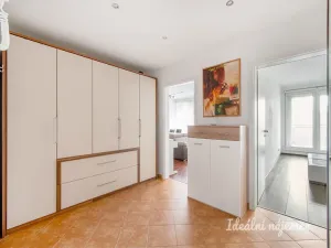 Pronájem bytu 2+kk, Praha - Pitkovice, K dálnici, 70 m2