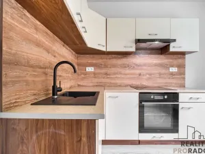 Pronájem bytu 2+1, Frýdek-Místek - Frýdek, Lískovecká, 66 m2