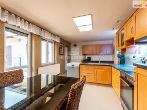 Prodej rodinného domu, Syrovice, 193 m2