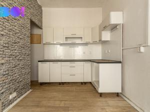 Prodej rodinného domu, Kostelec nad Černými lesy, náměstí Smiřických, 158 m2