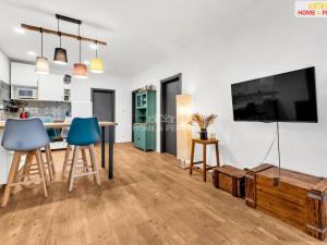 Prodej rodinného domu, Káraný, B. Němcové, 58 m2