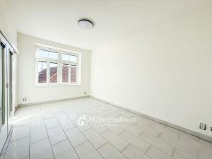 Prodej bytu 4+kk, Znojmo, U Brány, 95 m2