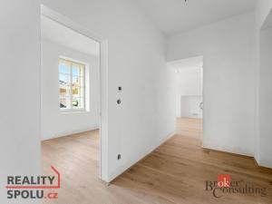 Prodej bytu 2+kk, Jince, Slavíkova, 70 m2