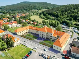 Prodej bytu 2+kk, Jince, Slavíkova, 70 m2