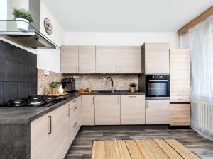 Prodej bytu 3+1, Hradec Králové - Nový Hradec Králové, třída Edvarda Beneše, 84 m2
