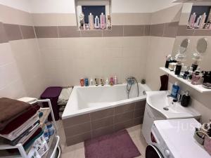 Pronájem bytu 2+1, Ústí nad Labem, Masarykova, 78 m2