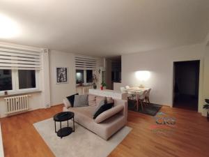 Pronájem bytu 2+kk, Praha - Břevnov, Bělohorská, 65 m2