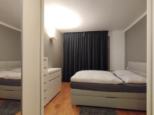 Pronájem bytu 2+kk, Praha - Břevnov, Bělohorská, 65 m2