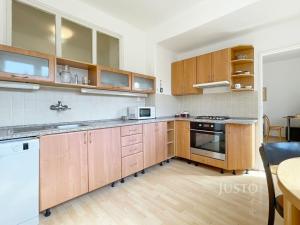 Pronájem bytu 3+1, Pardubice, Teplého, 81 m2