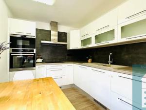 Pronájem bytu 2+1, Kroměříž, Sládkova, 62 m2