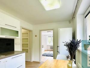 Pronájem bytu 2+1, Kroměříž, Sládkova, 62 m2