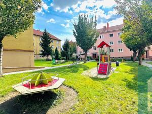 Pronájem bytu 2+1, Kroměříž, Sládkova, 62 m2