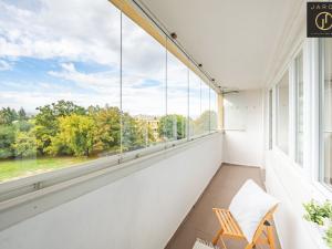 Prodej bytu 1+kk, Praha - Prosek, Lovosická, 33 m2