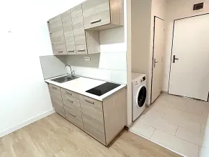 Pronájem bytu 1+kk, Praha - Radotín, Vrážská, 27 m2