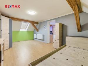 Prodej bytu 4+1, Chlumec nad Cidlinou, Zámostecká, 129 m2