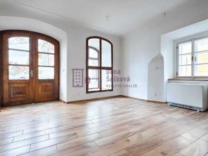 Pronájem restaurace, Jindřichův Hradec, nám. Míru, 50 m2