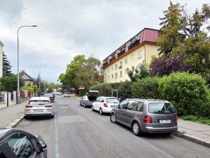 Prodej bytu 2+1, Praha - Vokovice, Na dlouhém lánu, 65 m2