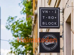 Pronájem bytu 1+kk, Praha - Holešovice, Vrbenského, 37 m2