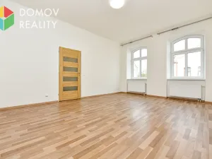Pronájem bytu 1+1, Králův Dvůr, Bezručova, 40 m2