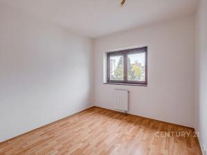 Pronájem bytu 3+1, Vlašim, Serváce Hellera, 77 m2