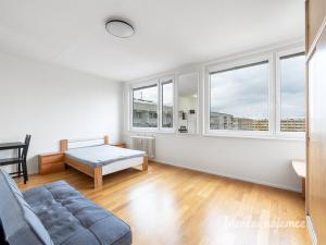 Pronájem bytu 1+1, Praha - Stodůlky, Blattného, 33 m2
