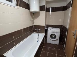Pronájem bytu 2+1, Praha - Žižkov, Biskupcova, 55 m2