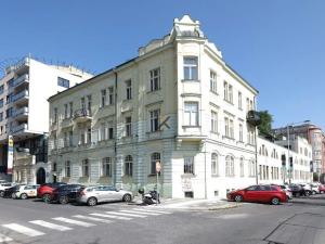 Pronájem obchodního prostoru, Praha - Vinohrady, Chrudimská, 650 m2