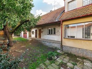 Prodej rodinného domu, Zvěrotice, 196 m2