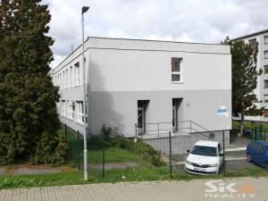 Pronájem komerční nemovitosti, Louny, Kosmonautů, 143 m2