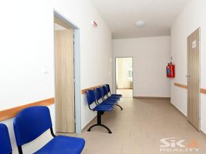 Pronájem komerční nemovitosti, Louny, Kosmonautů, 143 m2