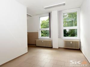Pronájem komerční nemovitosti, Louny, Kosmonautů, 143 m2