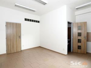 Pronájem komerční nemovitosti, Louny, Kosmonautů, 143 m2