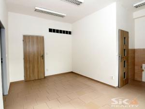 Pronájem komerční nemovitosti, Louny, Kosmonautů, 143 m2