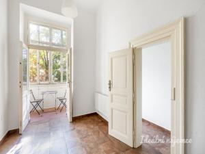 Pronájem bytu 4+1, Praha - Holešovice, Milady Horákové, 104 m2