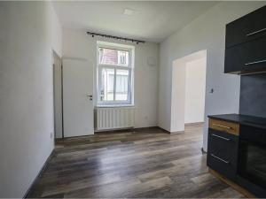Prodej bytu 2+1, Liberec, Zlínská, 70 m2