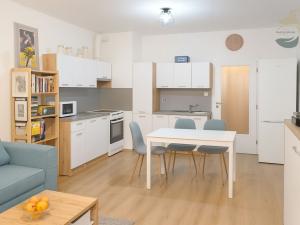 Prodej bytu 1+kk, Plzeň - Valcha, K Zelené louce, 1525 m2