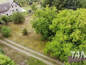 Prodej pozemku pro bydlení, Kněžmost, 1810 m2