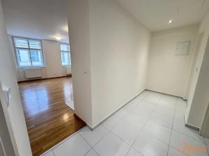 Pronájem bytu 2+kk, Praha - Staré Město, Národní, 65 m2