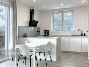Prodej bytu 4+kk, Vochov, 81 m2