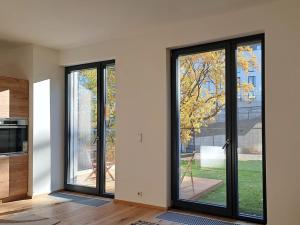Pronájem bytu 1+kk, Praha - Košíře, Lerausova, 35 m2