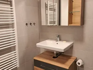Pronájem bytu 1+kk, Praha - Košíře, Lerausova, 35 m2